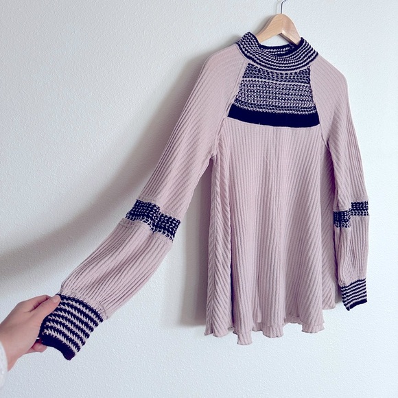 Free People Long Sleeve Flow Top - Picture 2 of 6